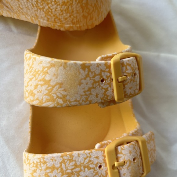 Shade And Shore Yellow/Orange White Floral Sandals NWOT Women's 7 - Picture 6 of 6